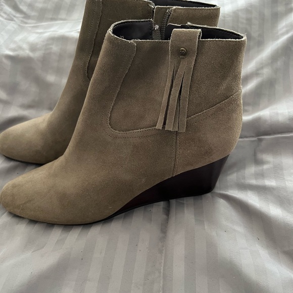 Cole Haan booties light tan Women’s 10 - Picture 7 of 8